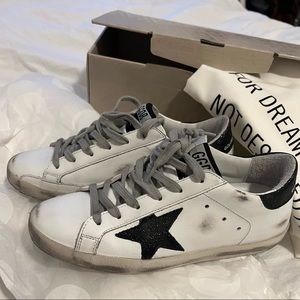 GOLDEN GOOSE Classic Glitter Superstar Sneakers. White/Black. Size 7 US / 37 IT